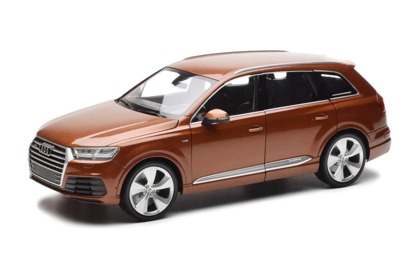 Minichamps Kolekcionarski autić Audi Q7 2015, Smeđi