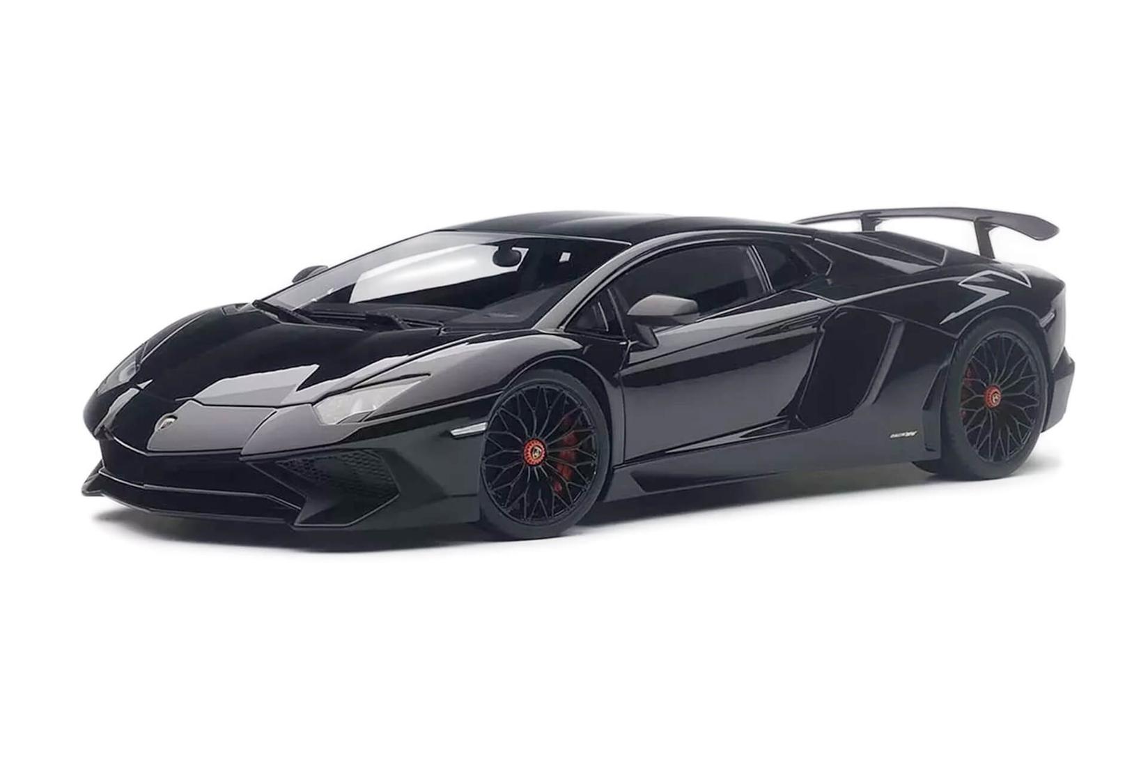 AUTOart Kolekcionarski autić Lamborghini Aventador SV LP750-4 2015, Crni