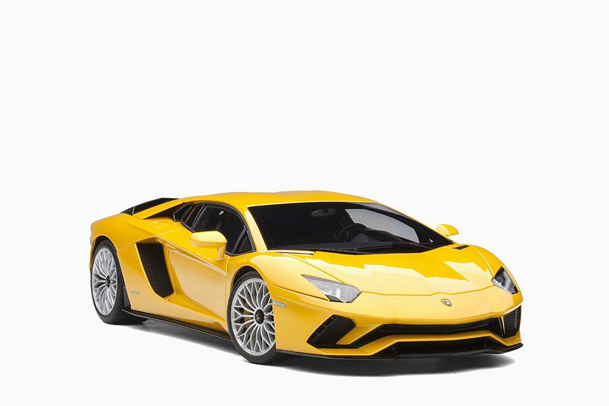 AUTOart Kolekcionarski autić Lamborghini Aventador S 2017, Žuti
