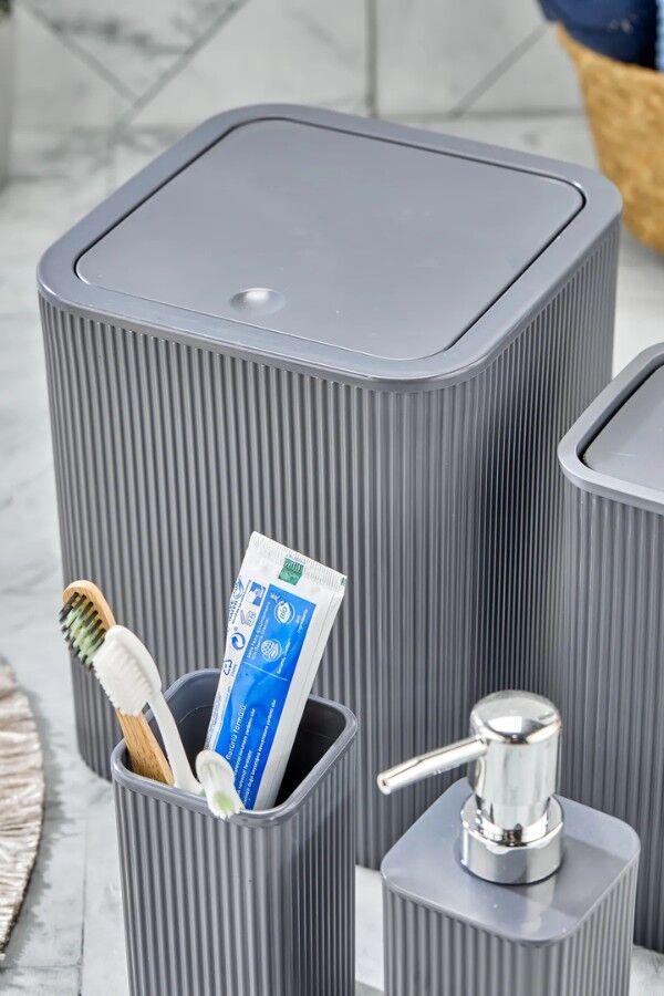 L'essentiel Maison kupaonski pribor PZR-060, siva