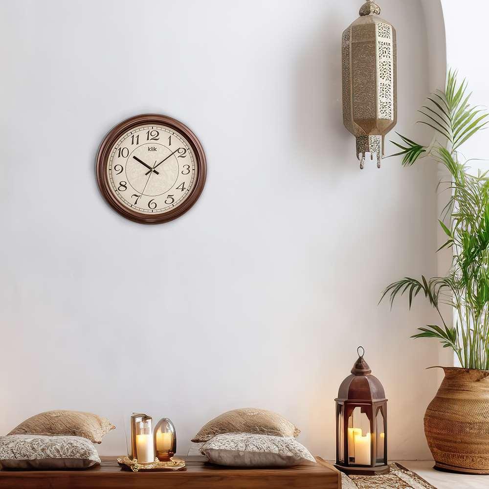 Zidni sat Wallity Alpha, 31x31 cm, Smeđa