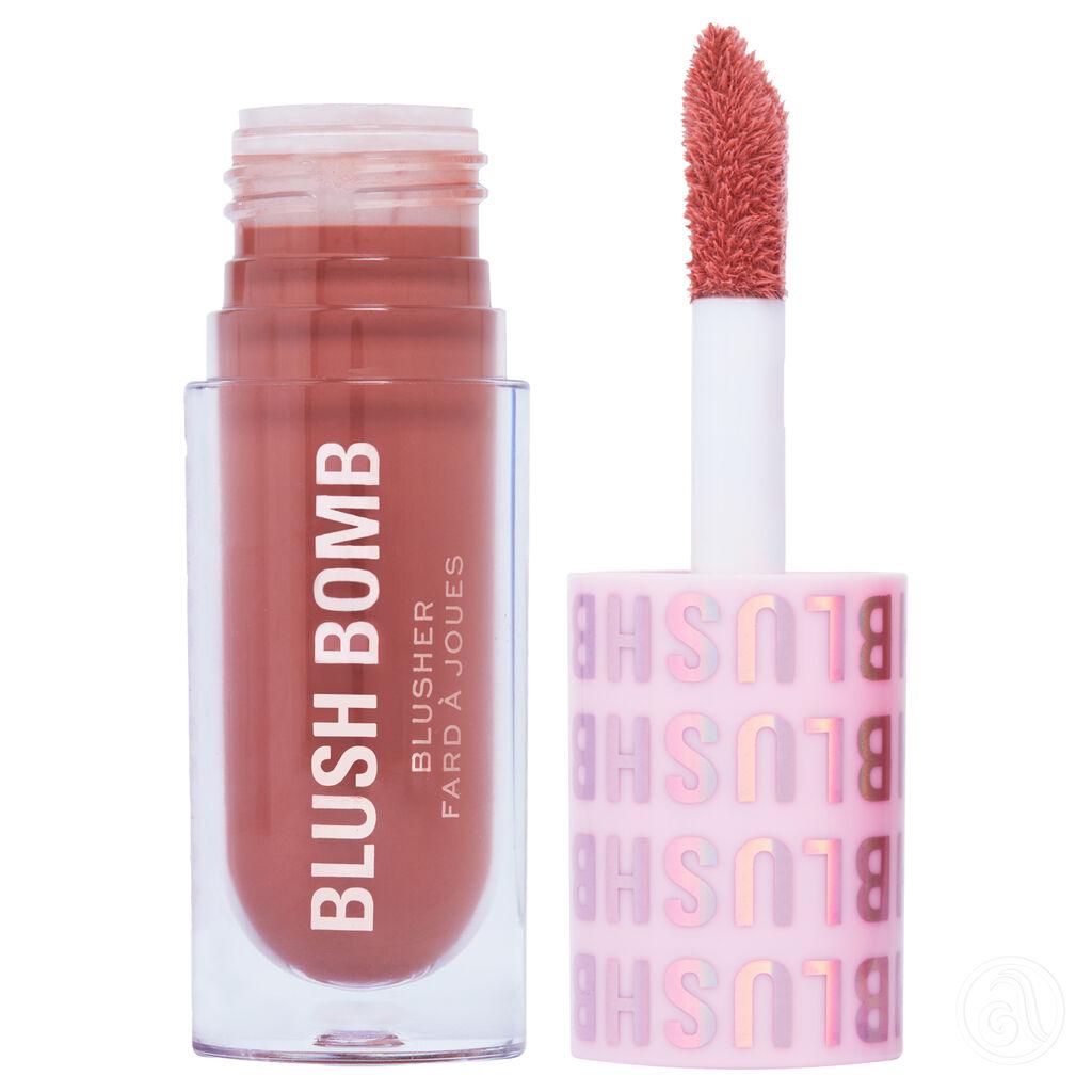 Makeup Revolution Tečno rumenilo Y2K Baby Blush Bomb That's Fly Nude, 4.5 ml