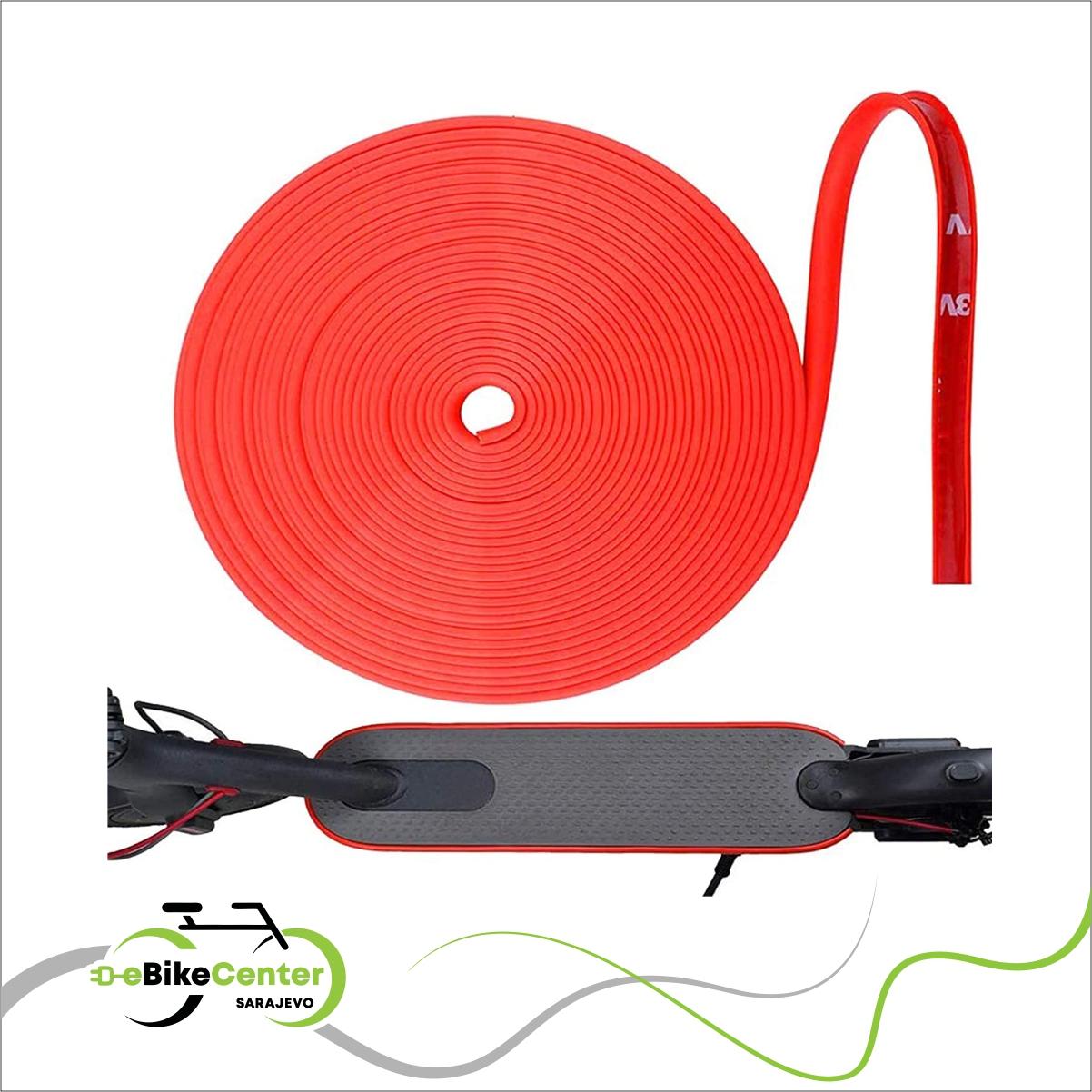 Dekorativno zaštitna traka za električni romobil