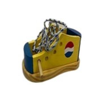 Igračka drvena cipela sa pertlama, Žuta