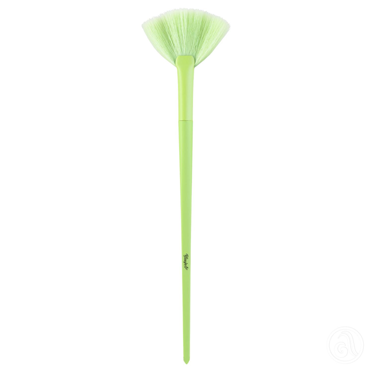 BLUSH Lepezasta četkica za hajlajter zelena BLSH464
