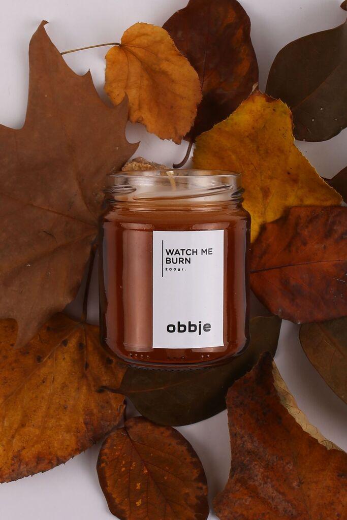 Aberto Design mirisna svijeća Watch Me Burn, smeđa