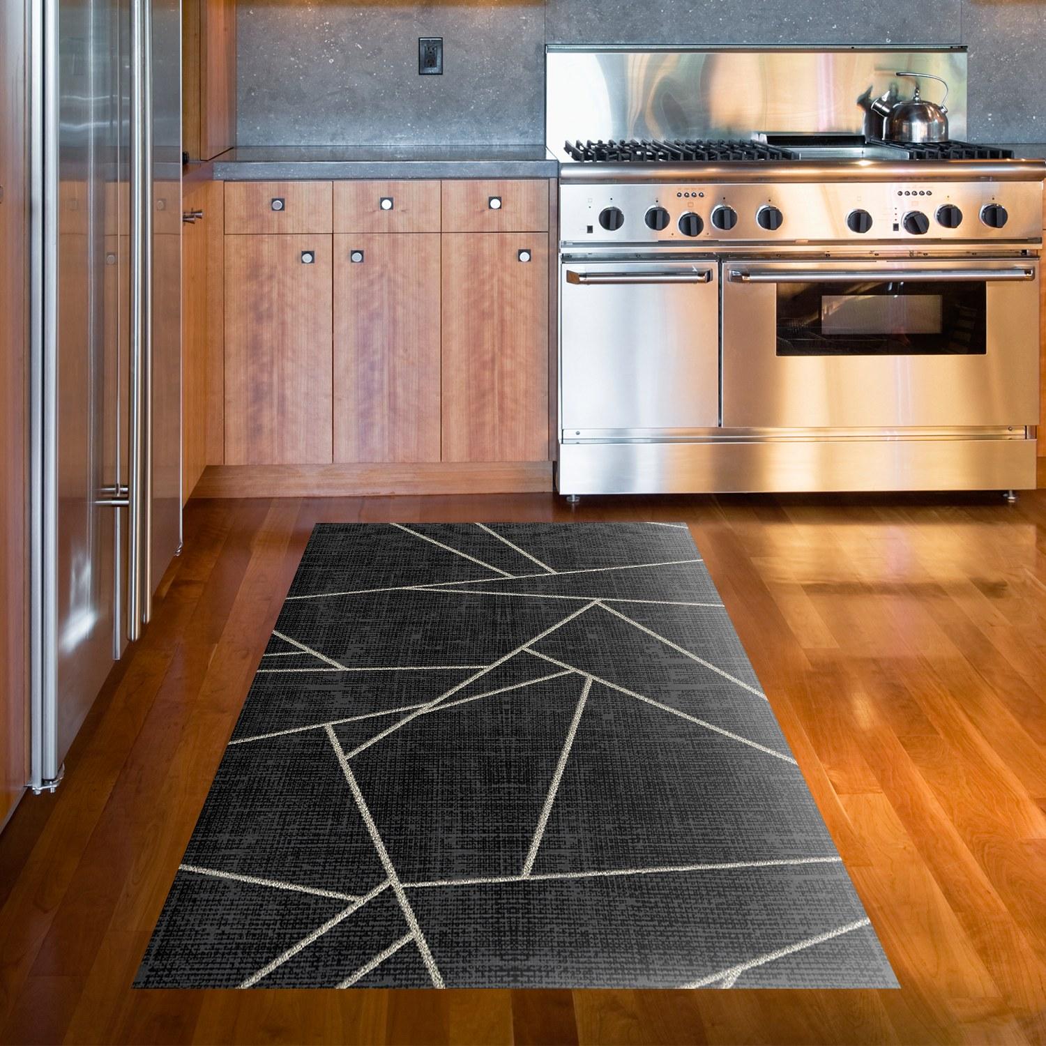 Conceptum Hypnose tepih 100x150cm crni