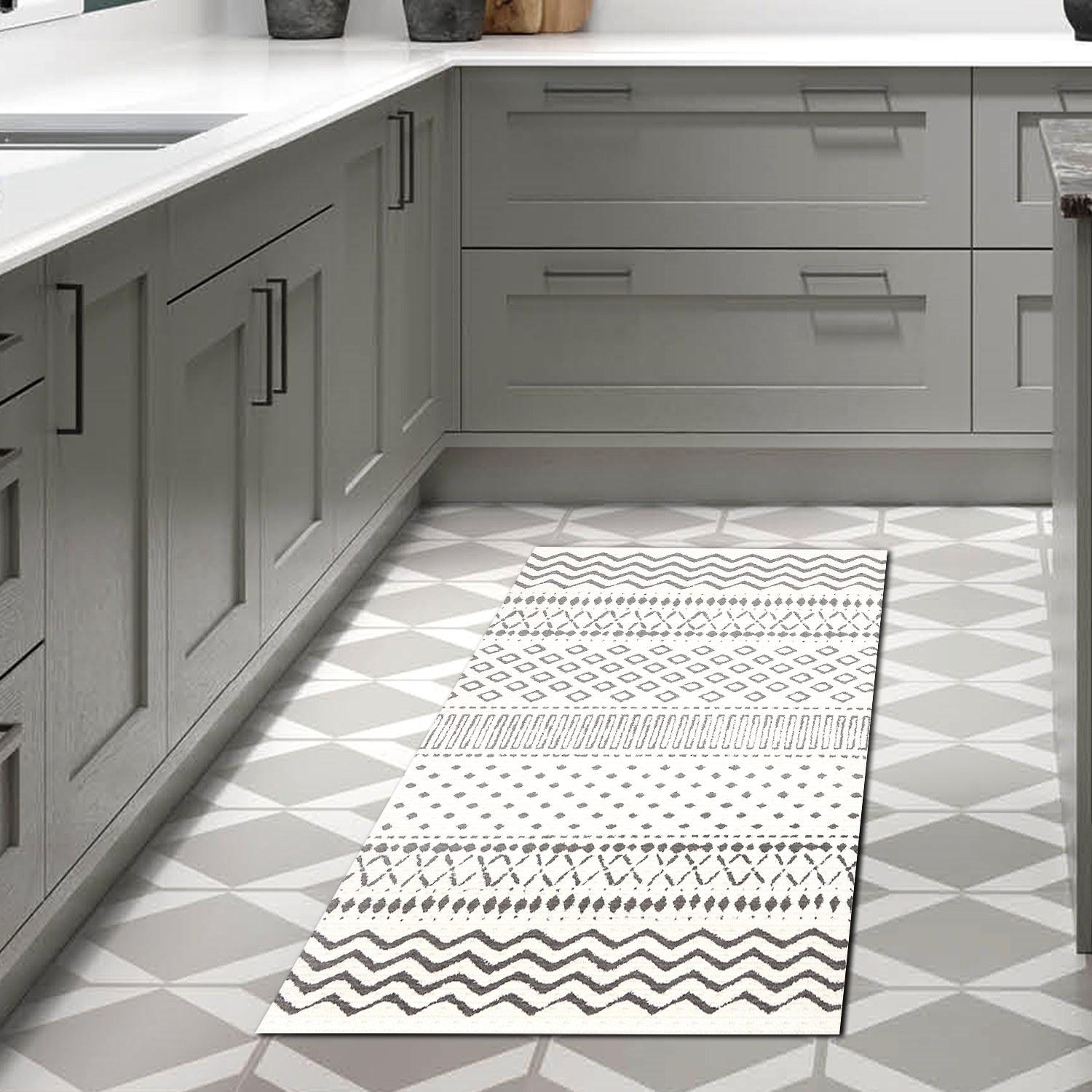 Conceptum Hypnose tepih 120x180cm bež