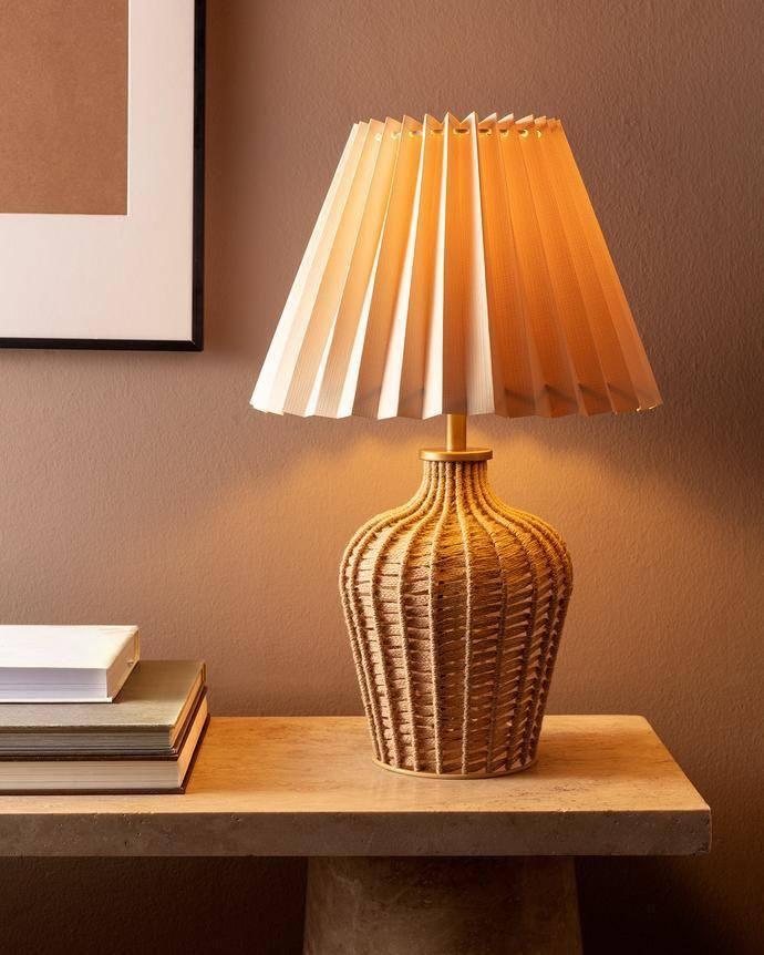 Opviq Stona lampa Polly, Bež