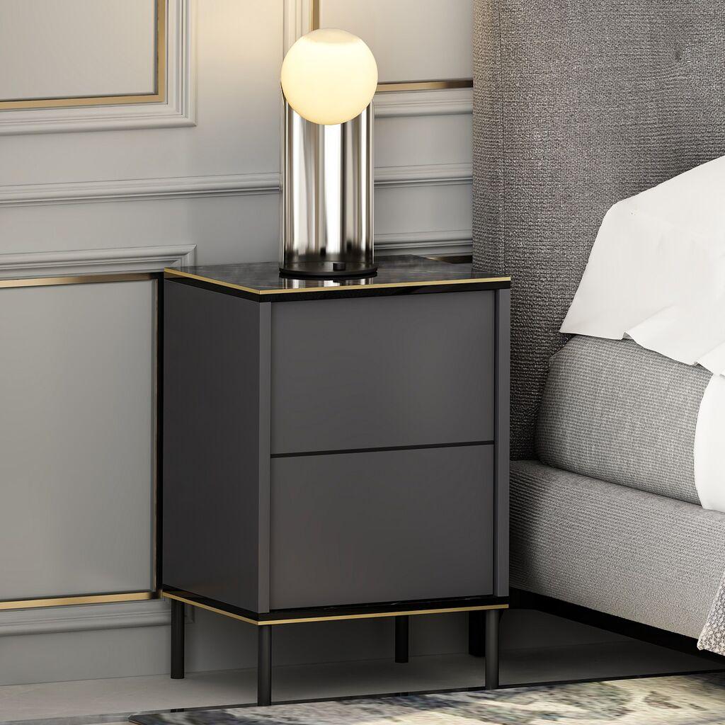 Hanah Home Komoda Imaj, Antricit