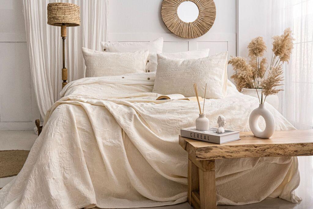 L'essentiel Maison Set Prekrivač i jastučnice Italo, 240x260 cm, Krem