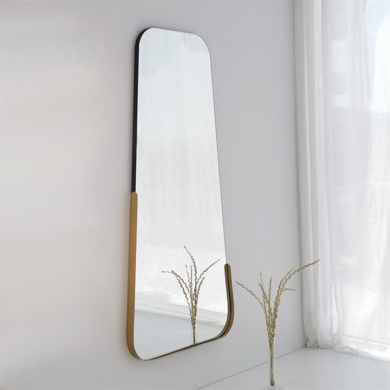 Hanah Home Mirror Gold