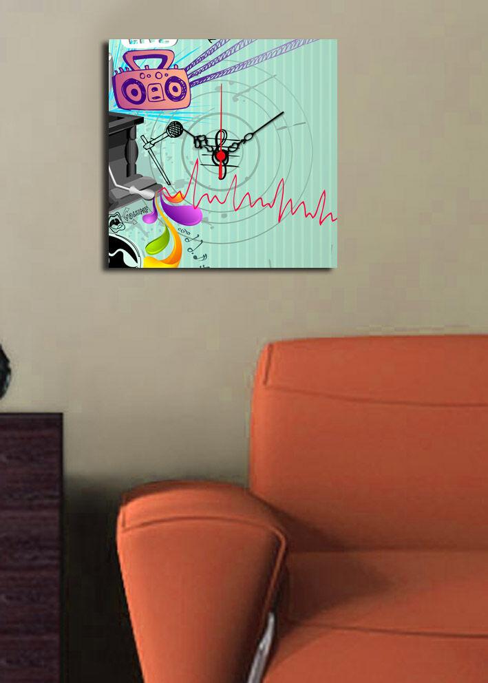 Zidni sat Wallity 2828CS-16, 28x28 cm