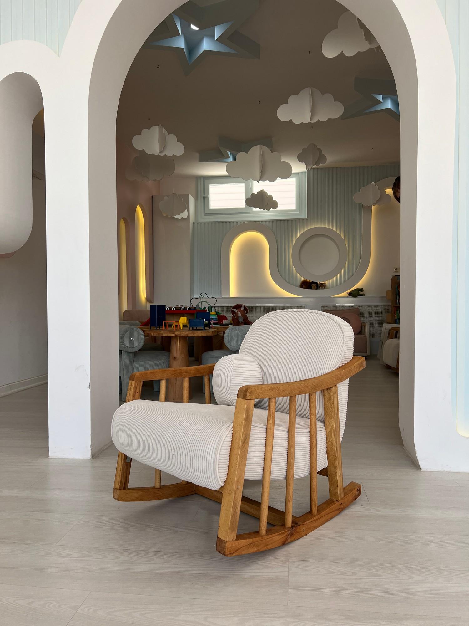 Atelier del Sofa Fotelja Kleamini 72x60x52cm Bijela