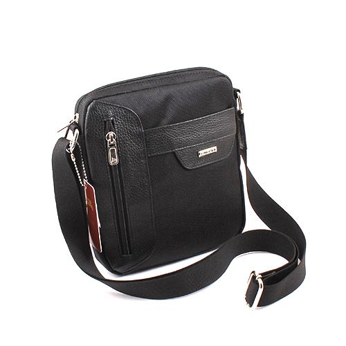 Falco Torba muška, Crna