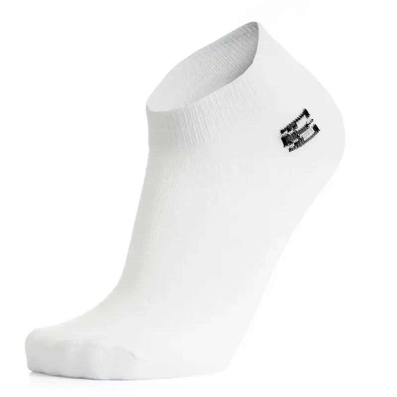 Čarape za igrače usmjerene prema istoku, bijele