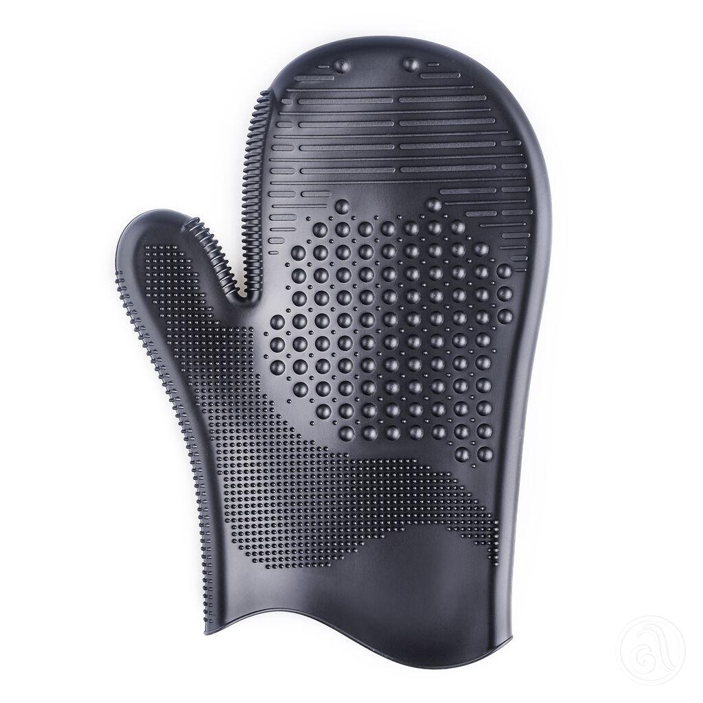 Blush Rukavica za čišćenje četkica za šminkanje