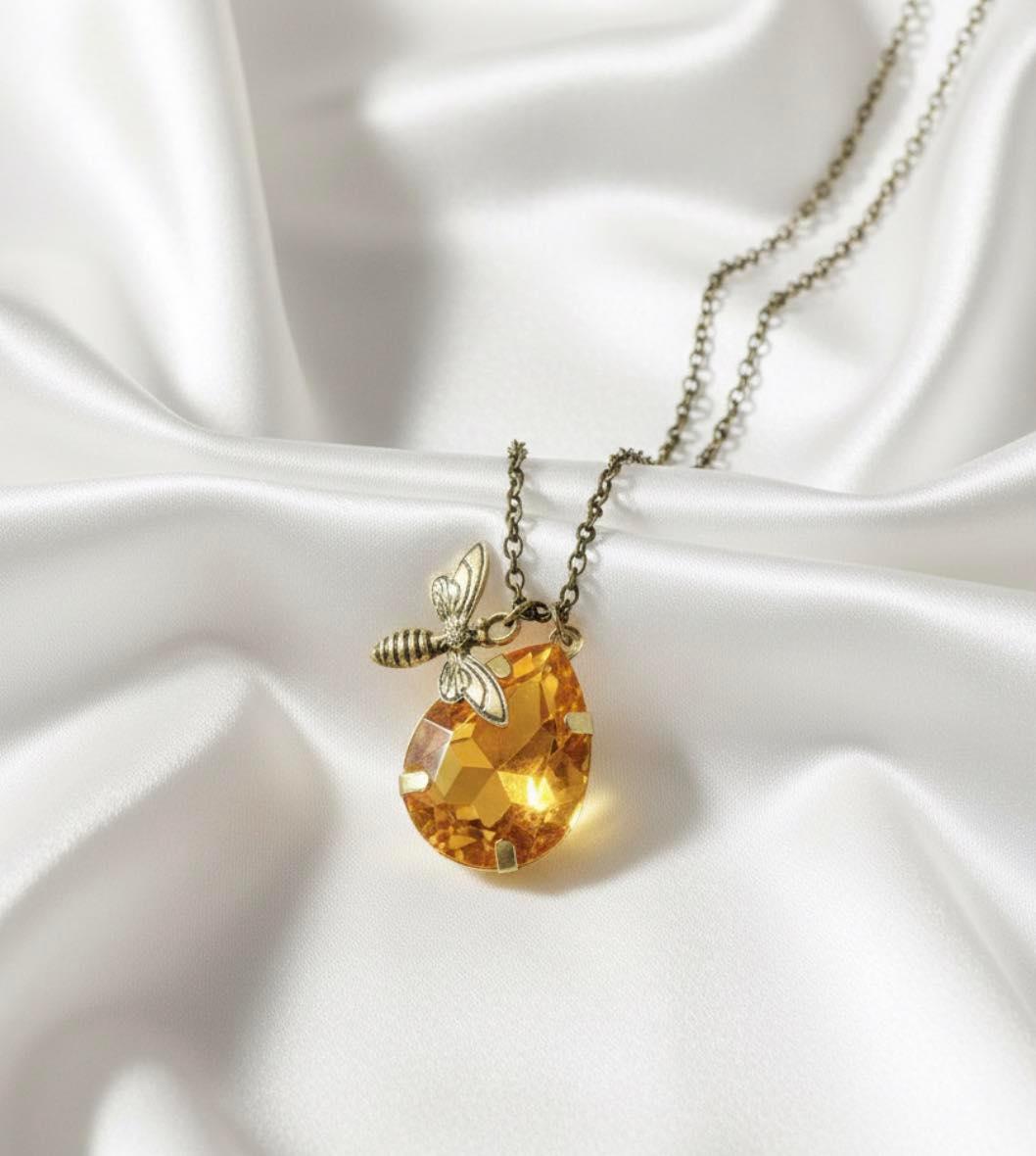 Poludrago kamenje & nakit Ogrlica Pčela i med