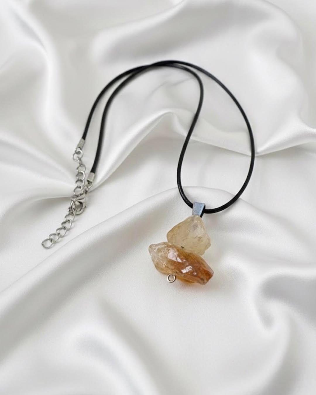 Poludrago kamenje & nakit Ogrlica sa dva neobrađena citrina