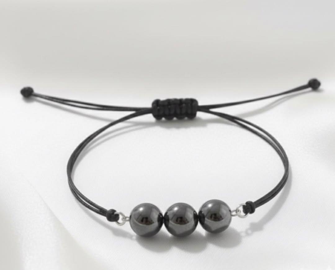 Poludrago kamenje & nakit Makrame narukvica sa hematitom