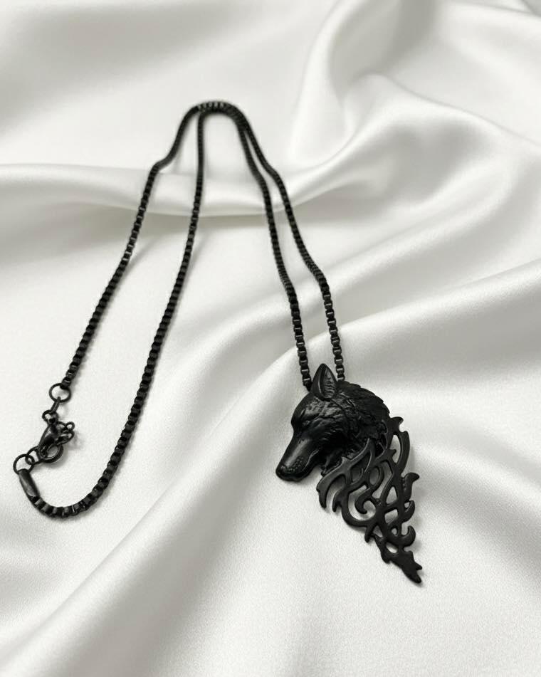 Poludrago kamenje & nakit Ogrlica Vuk, Crna