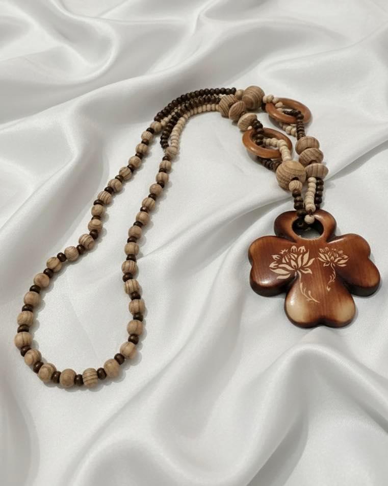 Poludrago kamenje & nakit Ogrlica Djetelina sa četiri lista, Smeđa