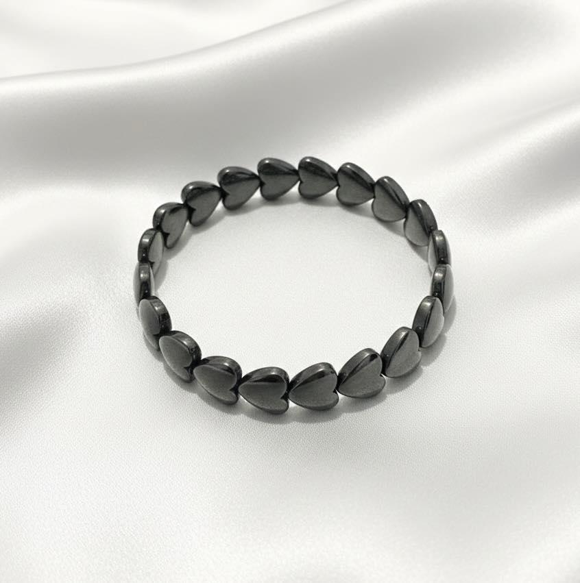 Poludrago kamenje & nakit Narukvica od hematita u obliku srca, 5 mm, Srebrne boje