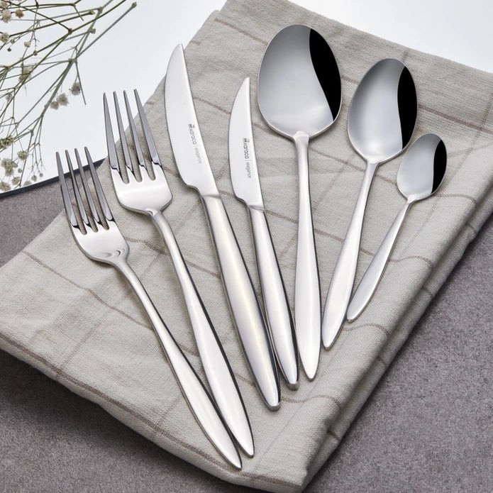 Karaca Escajg Kai, 84 komada, Srebrne boje