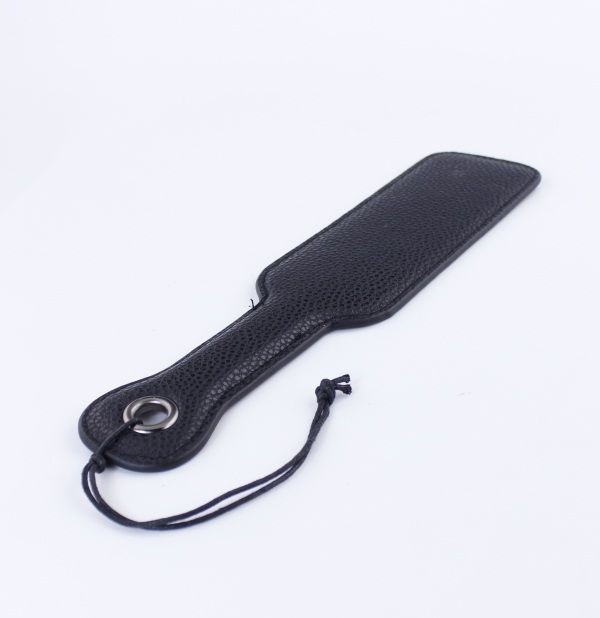 Spanking Paddle, Crni