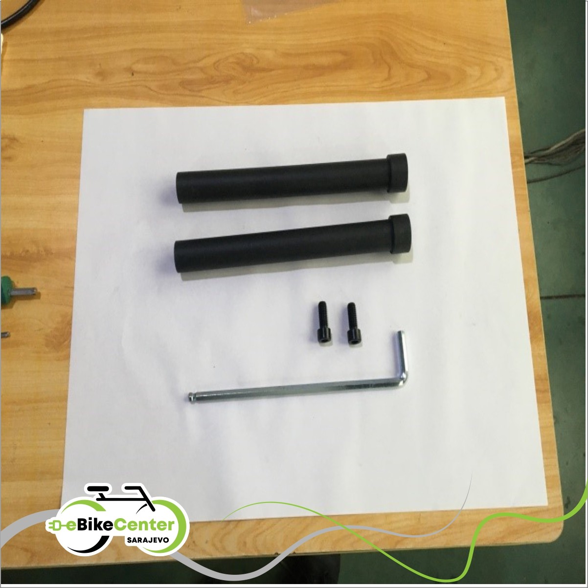 Ručke upravljača crni/sivi MS Energy e10