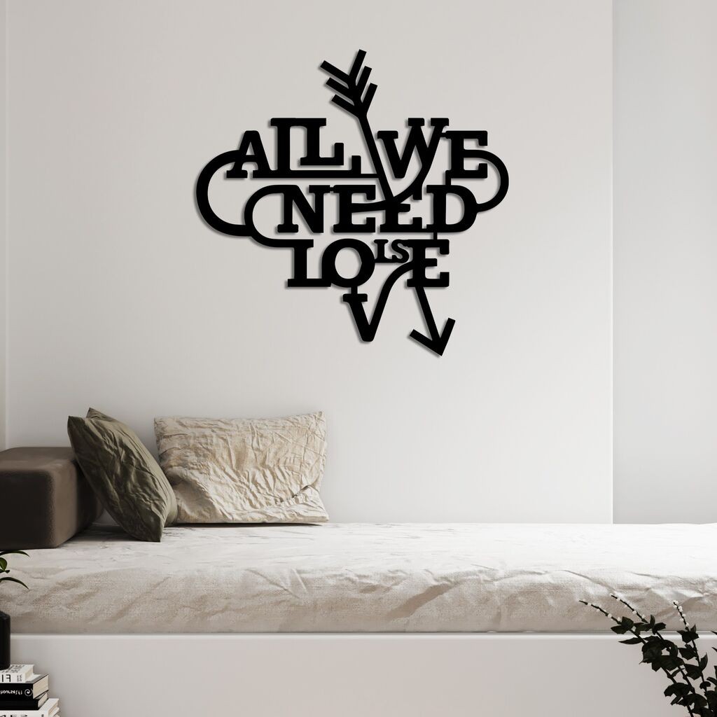 Wallity Zidna dekoracija Need is Love, 52x51cm, Crna