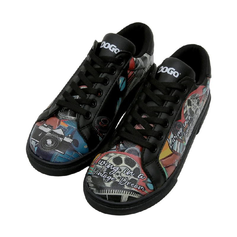 DOGO Ženske patike Ace Living in a Vintage Dream, Crne