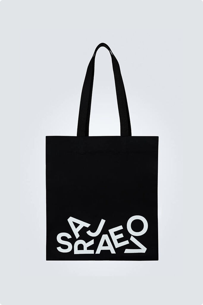 Moyo Torba Letters Black, Crna