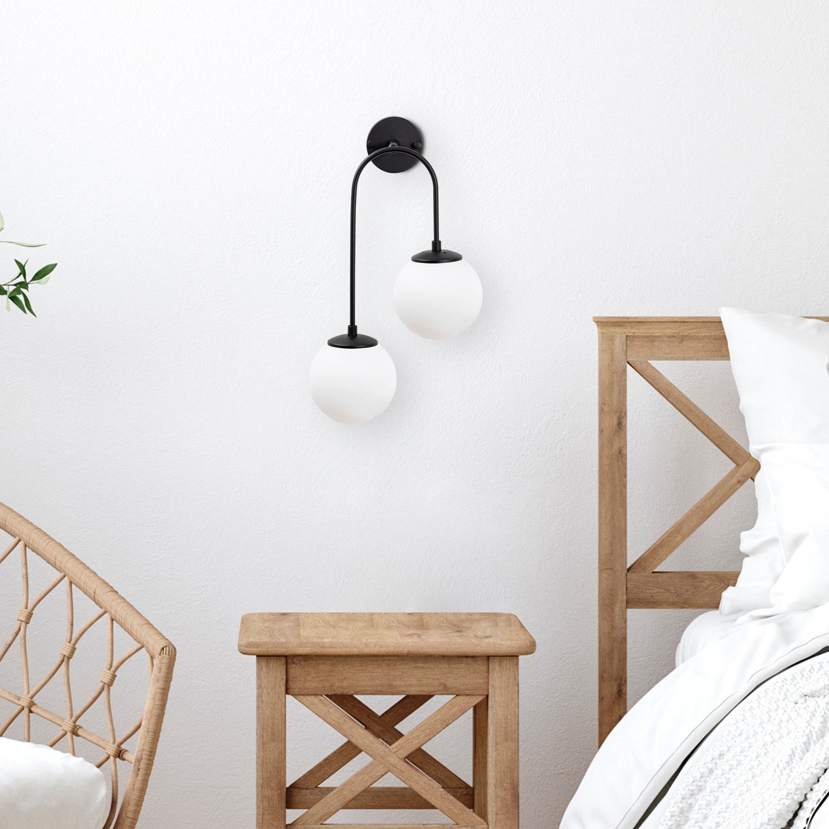 Opviq zidna lampa, crno-bijela