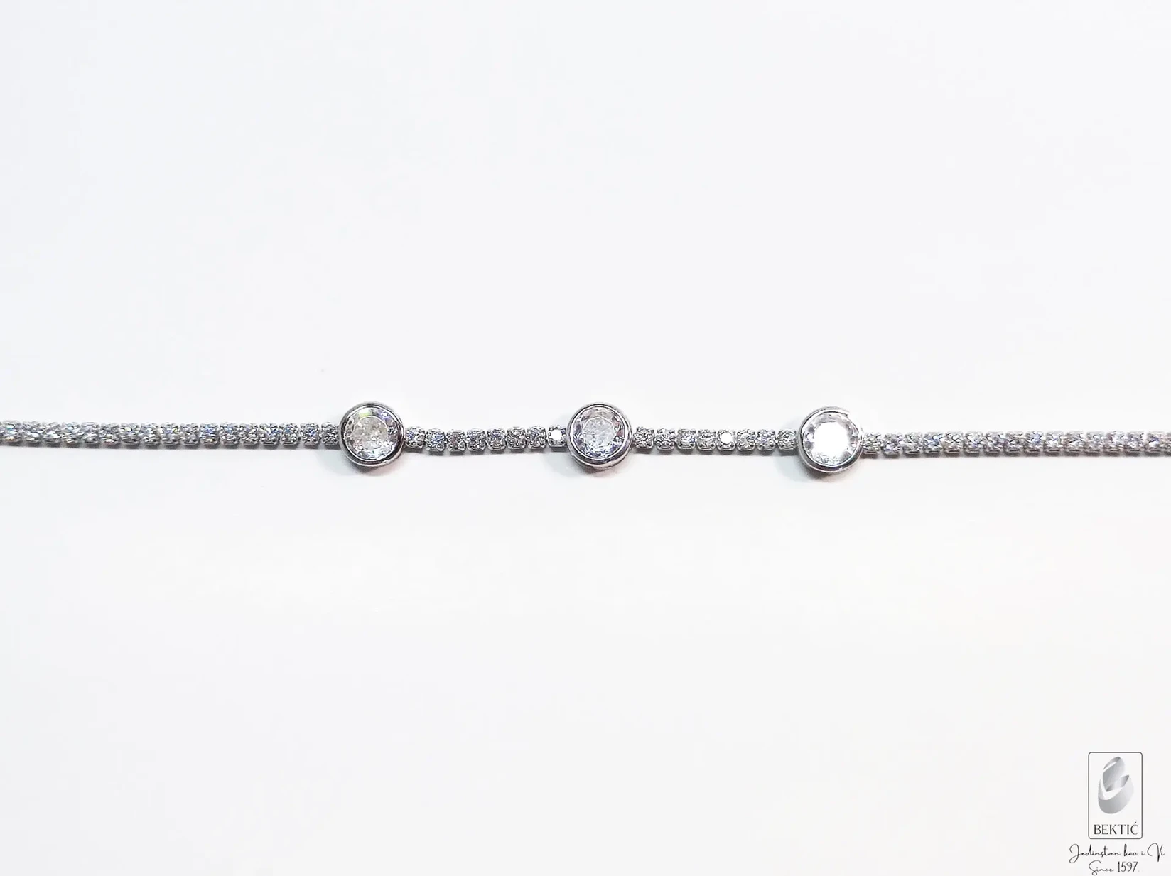 Narukvica srebro 925 sa cirkonima