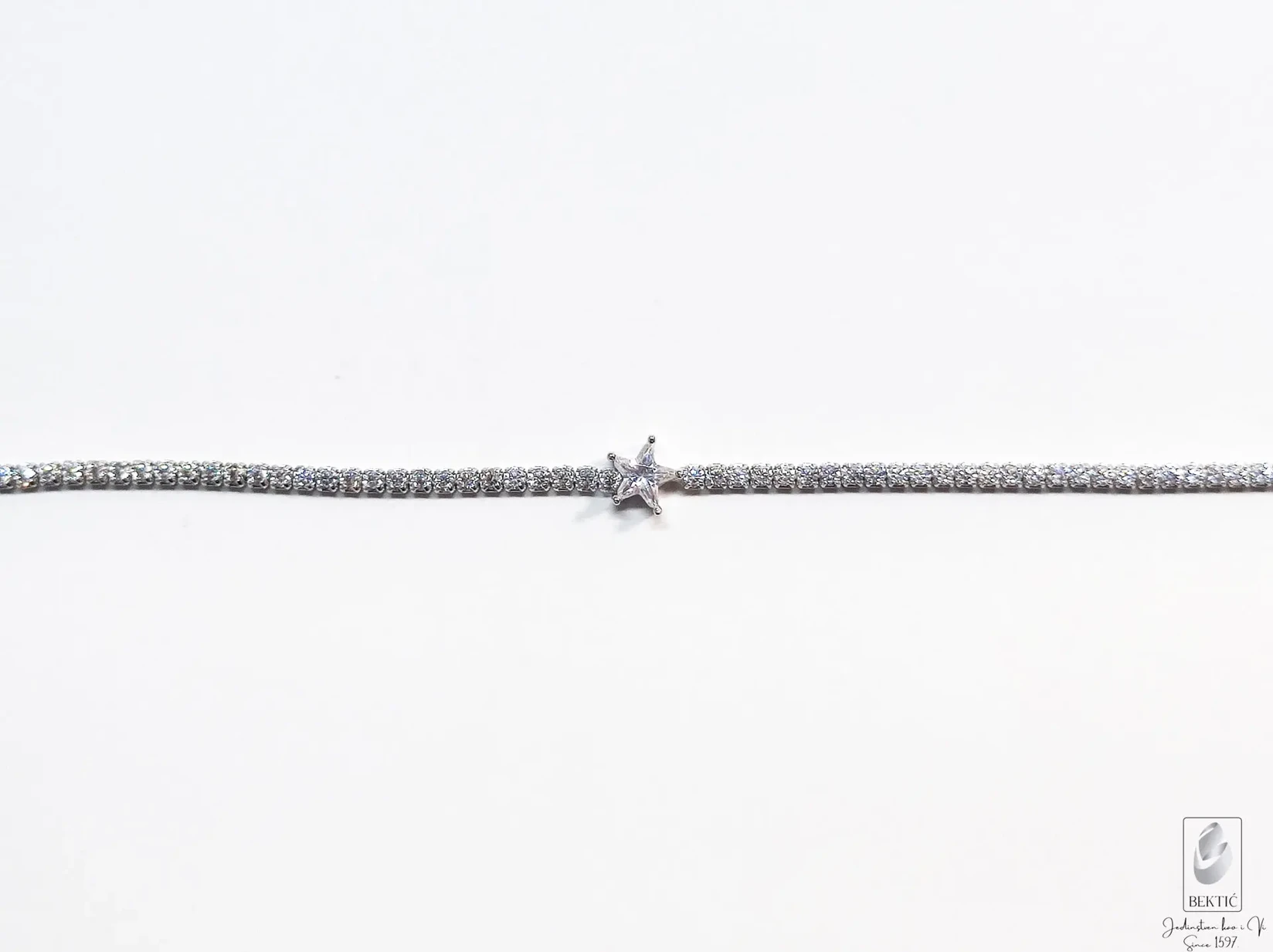 Narukvica srebro 925 sa cirkonima