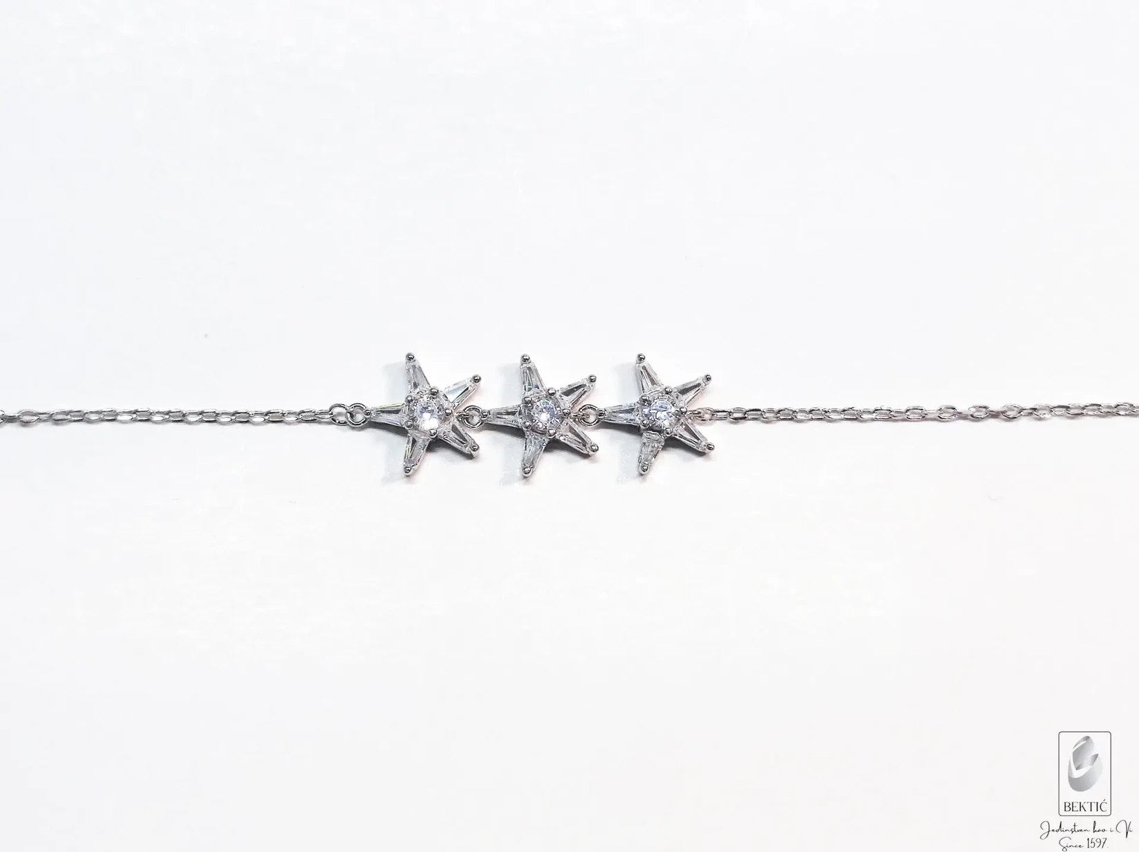 Narukvica srebro 925 sa cirkonima