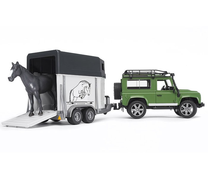 Bruder Igračka planinski džip sa prikolicom i konjem