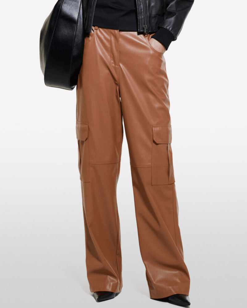 Benetton Pantole  1B5 za žene