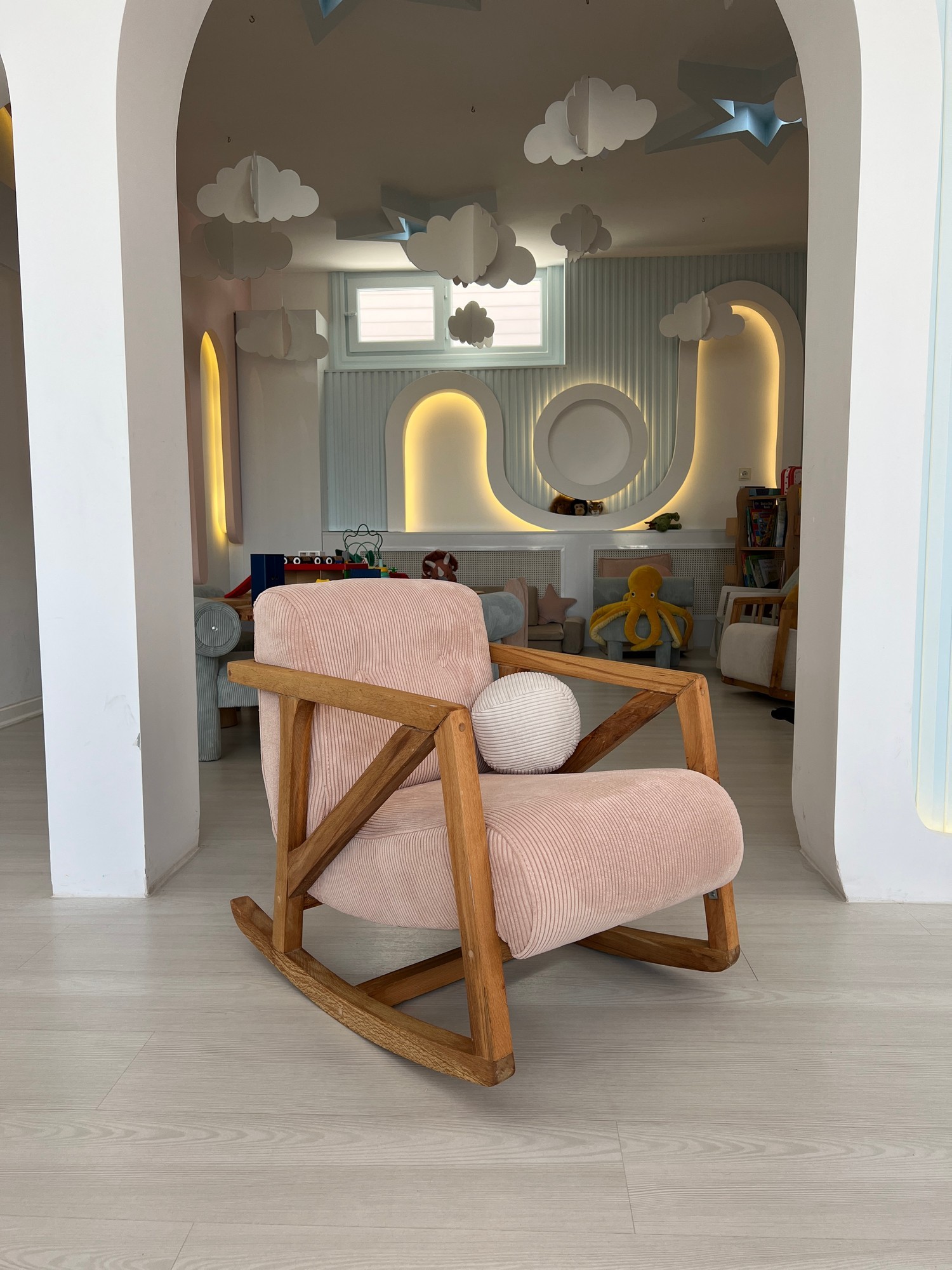 Atelier del Sofa Fotelja NiniMini 75x62x52cm Roza