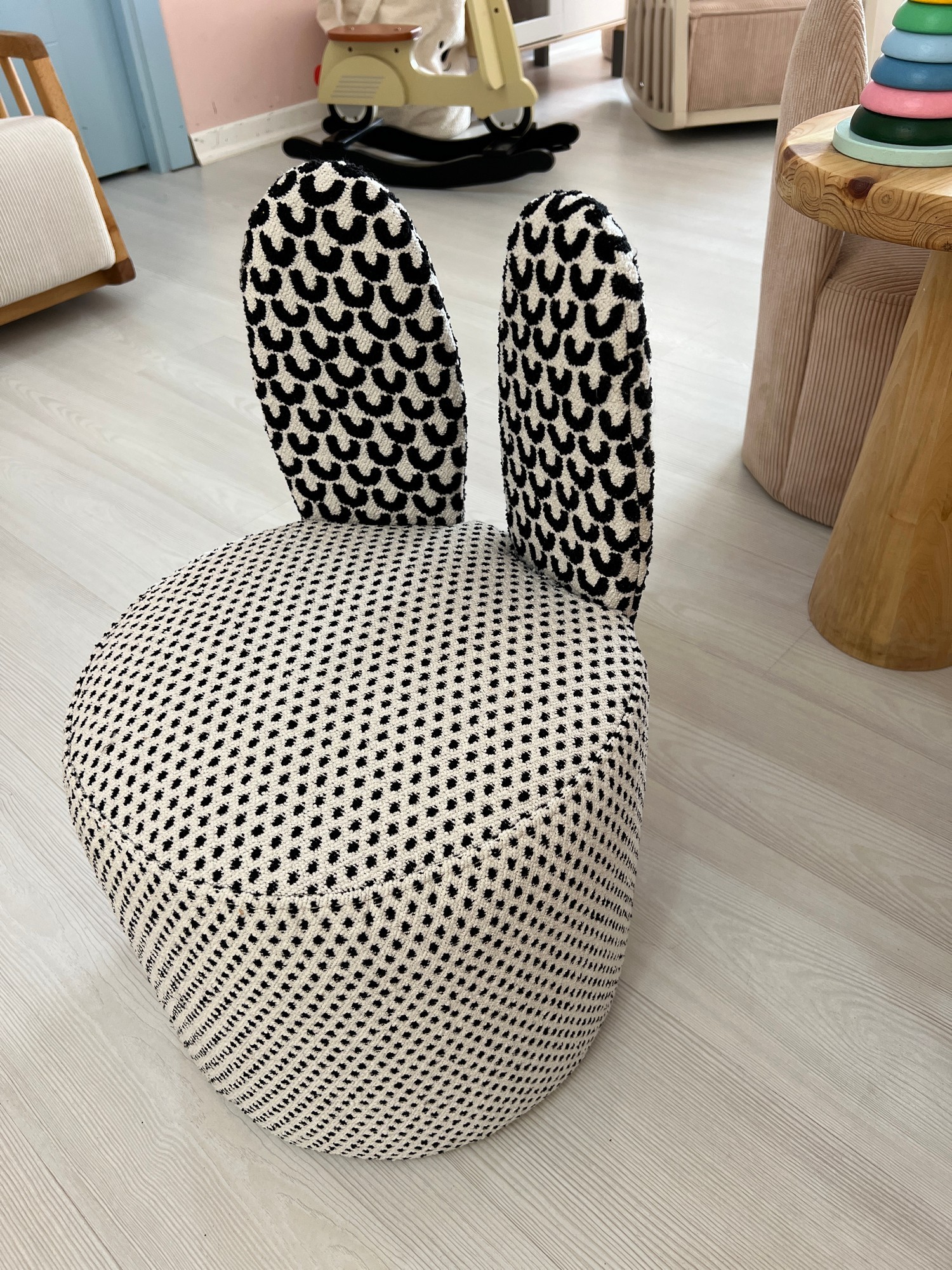 Atelier del Sofa Fotelja Zeko 39x58x39cm Crno-bijela