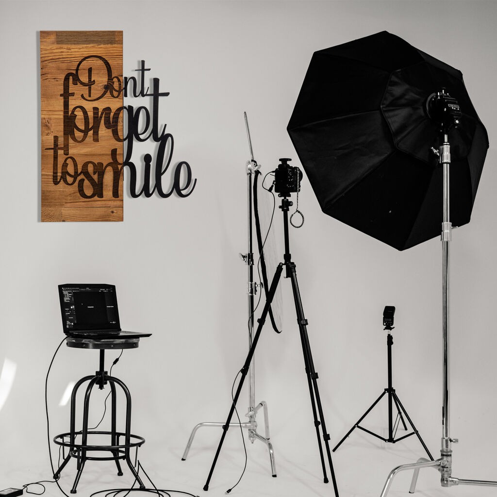 Wallity Zidna dekoracija Ne zaboravi se osmjehnuti, 47x58 cm, Smeđa boja