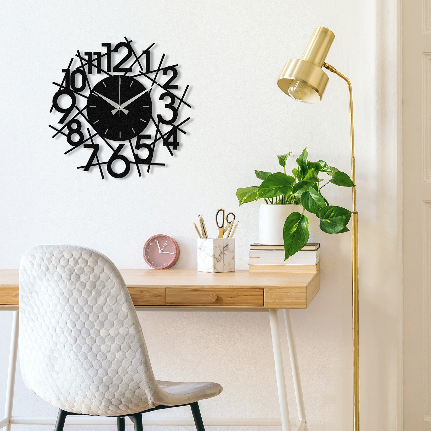 Zidni sat Wallity 48x48cm Crni