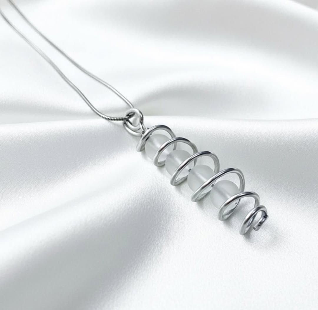 Poludrago kamenje & nakit Ručno rađena ogrlica, Mat Gorski kristal